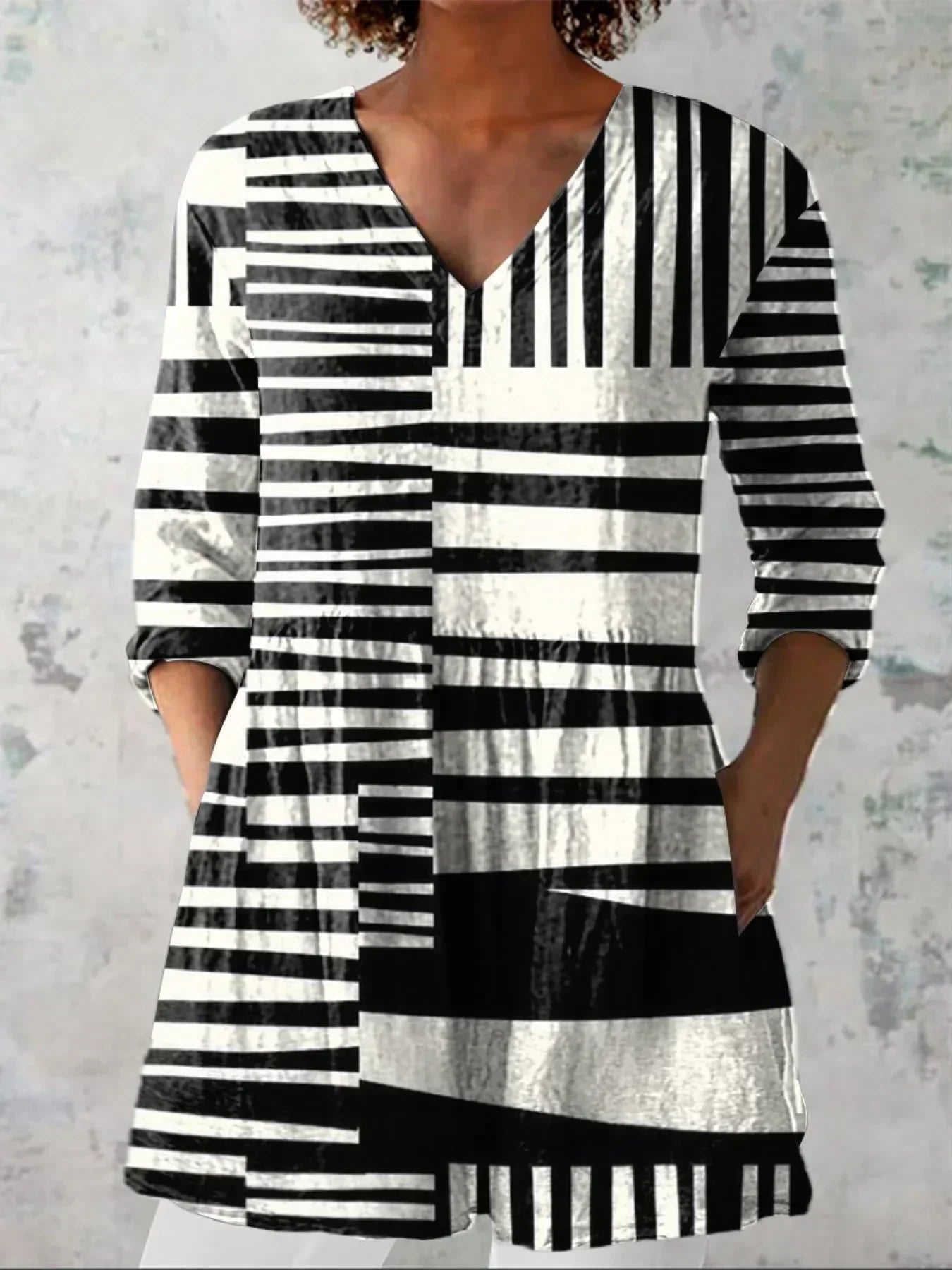 Evelyn Abstract Stripe V-Neck Shirt