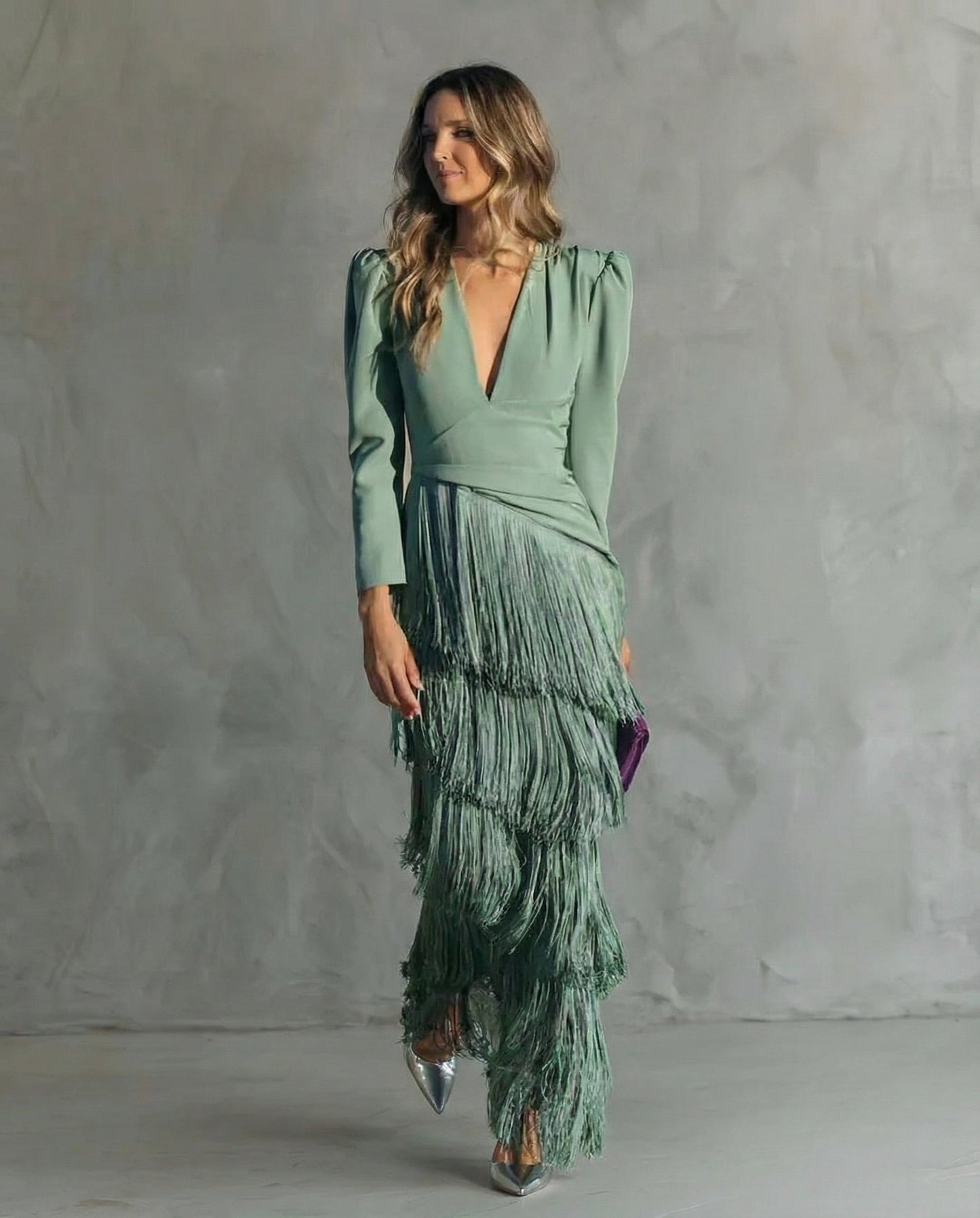 Clara | Elegante vestido con mangas con flecos