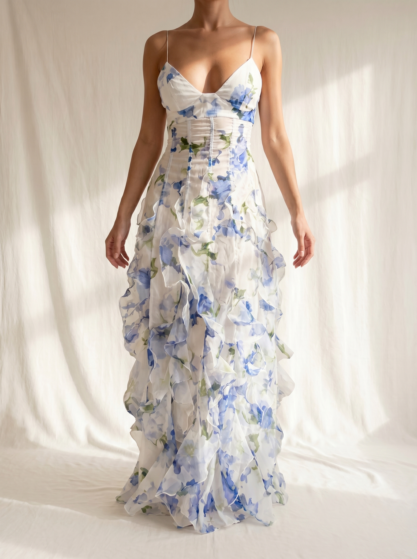 Uri | Vestido floral con volantes